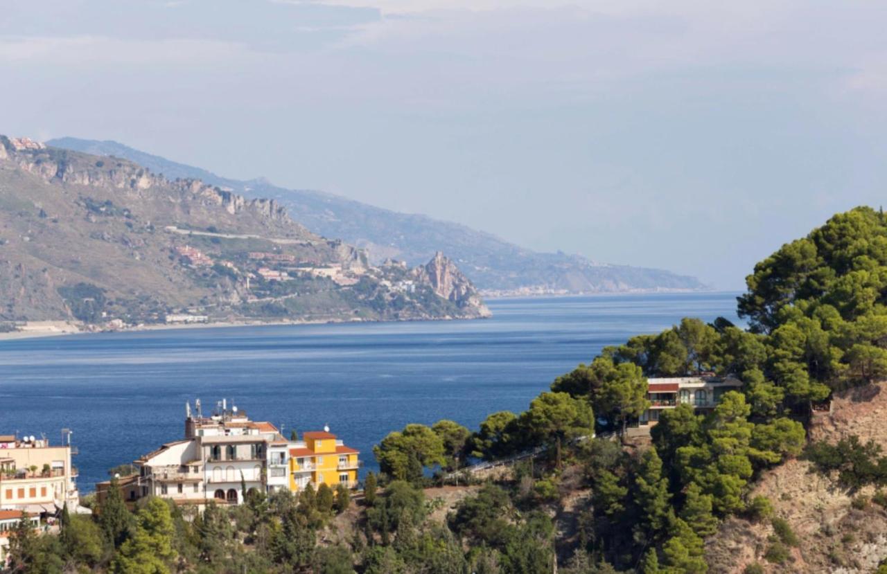 Villa Eleonora Isola Bella Sea View Small Pool + Jacuzzi Taormina Exterior foto