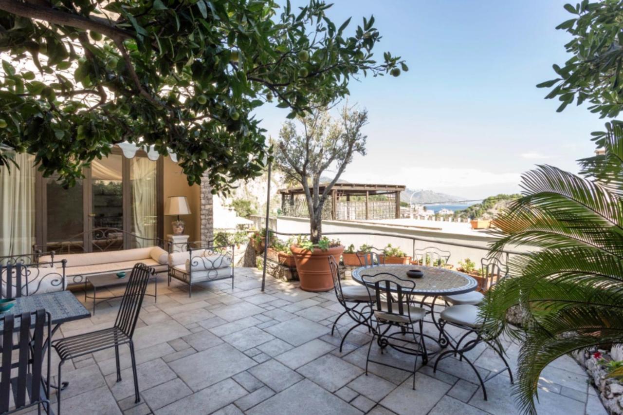Villa Eleonora Isola Bella Sea View Small Pool + Jacuzzi Taormina Exterior foto