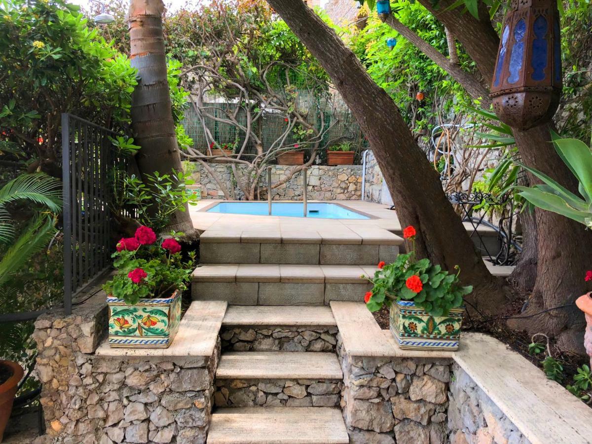 Villa Eleonora Isola Bella Sea View Small Pool + Jacuzzi Taormina Exterior foto